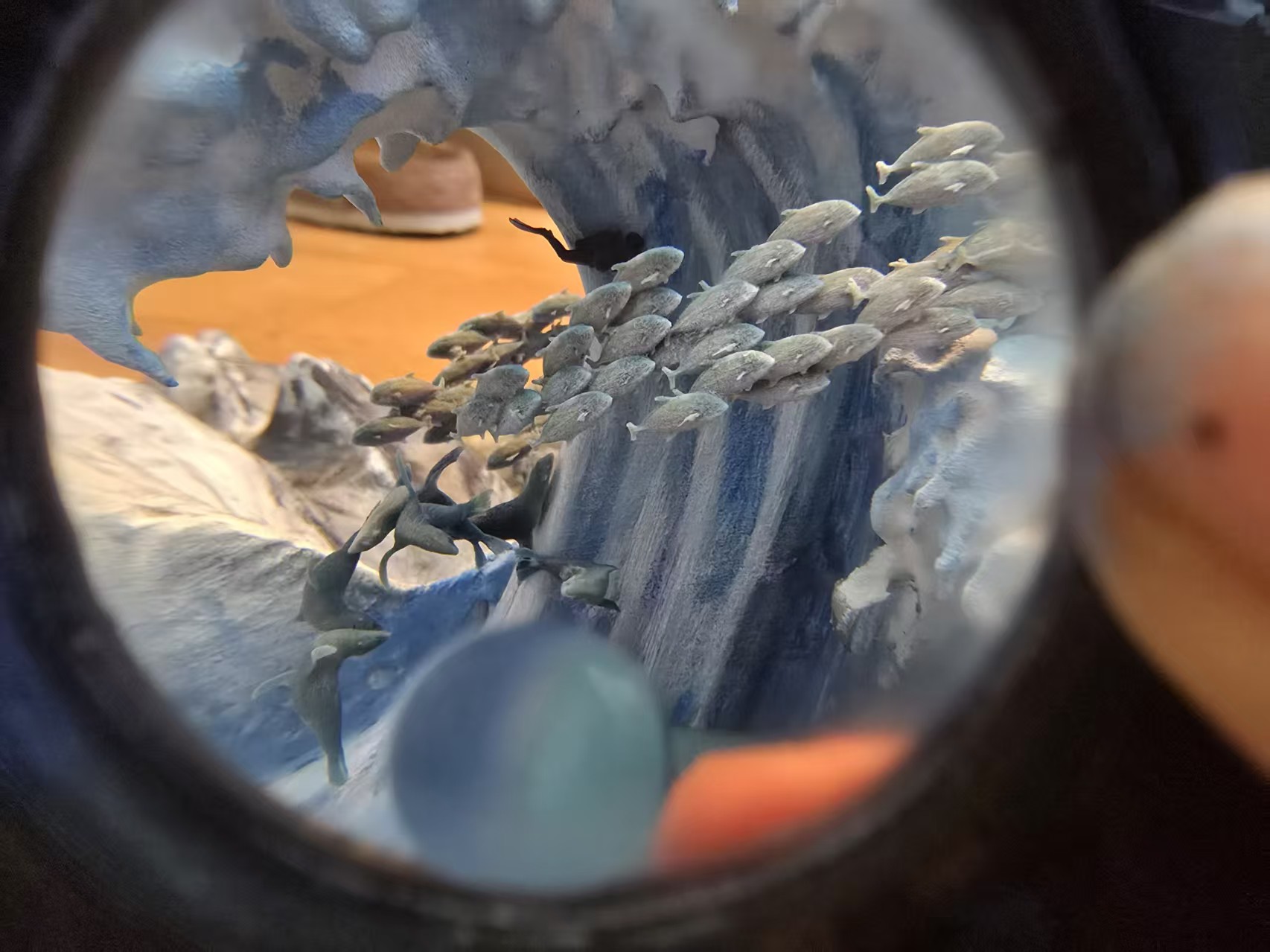 Where, detail 4